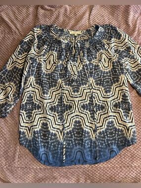 Daniel Rainn Blue and White Print Boho style TOP women size M